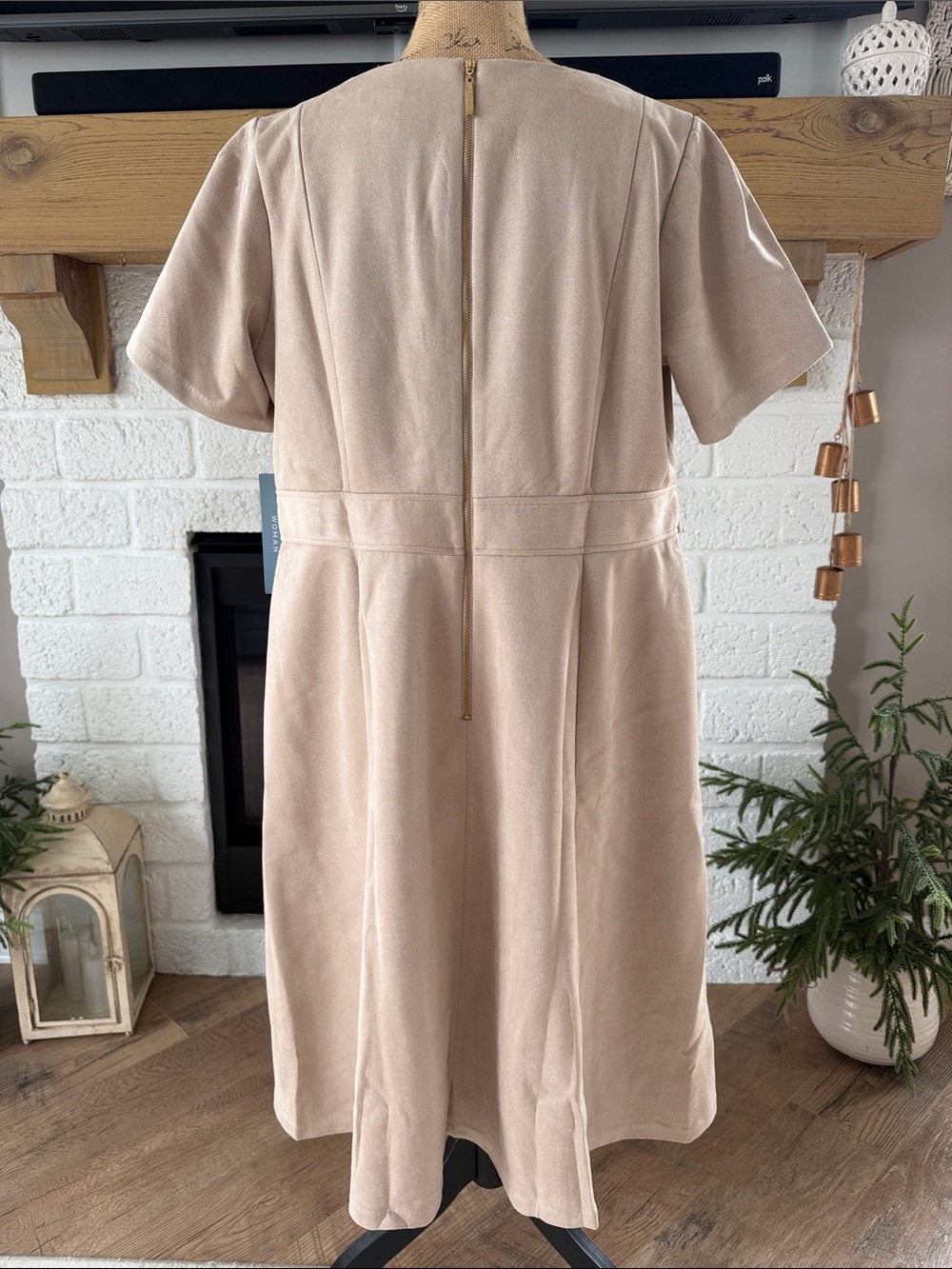 London Times Beige Short-Sleeve Midi Dress with Waist Tab - Picture 2 of 6